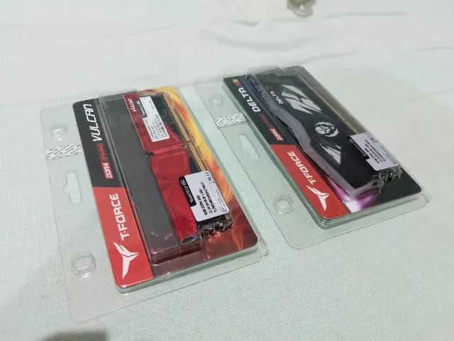 Memória Ram DDR4 - Team Group (2x8)