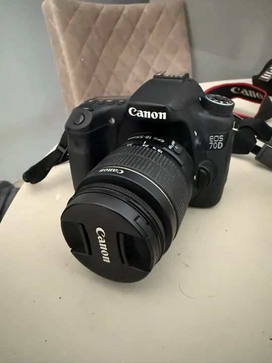 Canon 70D + lente 19-55mm com cartão SD 32gb