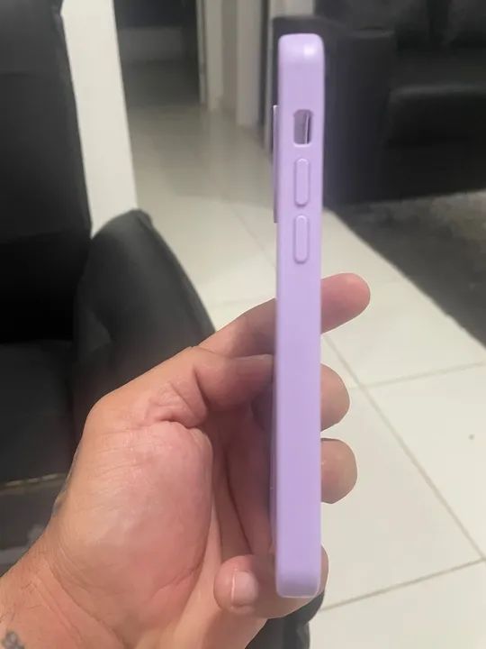 VENDO CASE DE IPHONE 12 ORIGINAL , CAMUÇA POR DENTRO !  - Foto 3