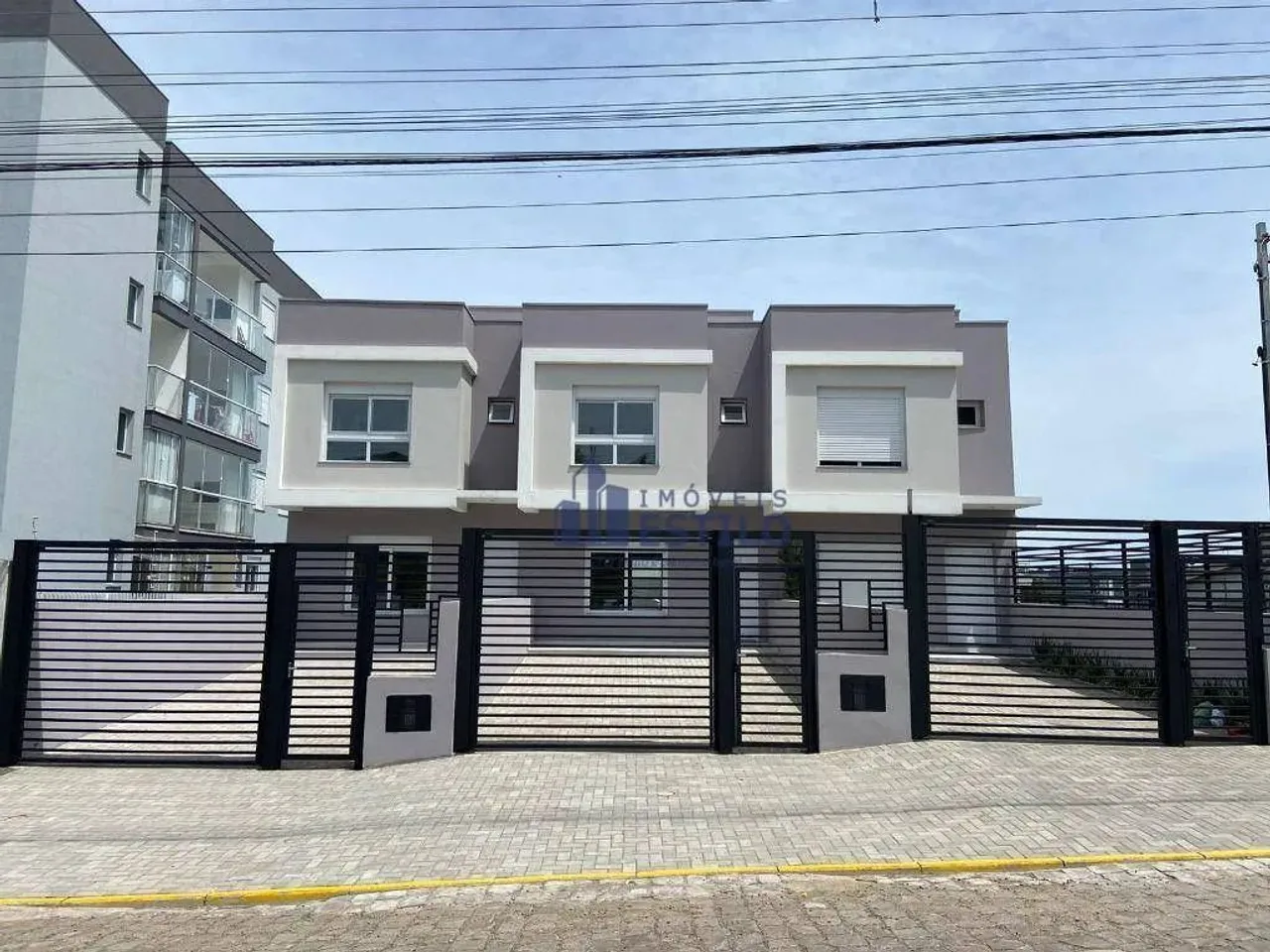 Sobrado com 3 dormitórios à venda, 102 m² por R$ 605.000,00 - São Luiz - Caxias do Sul/RS