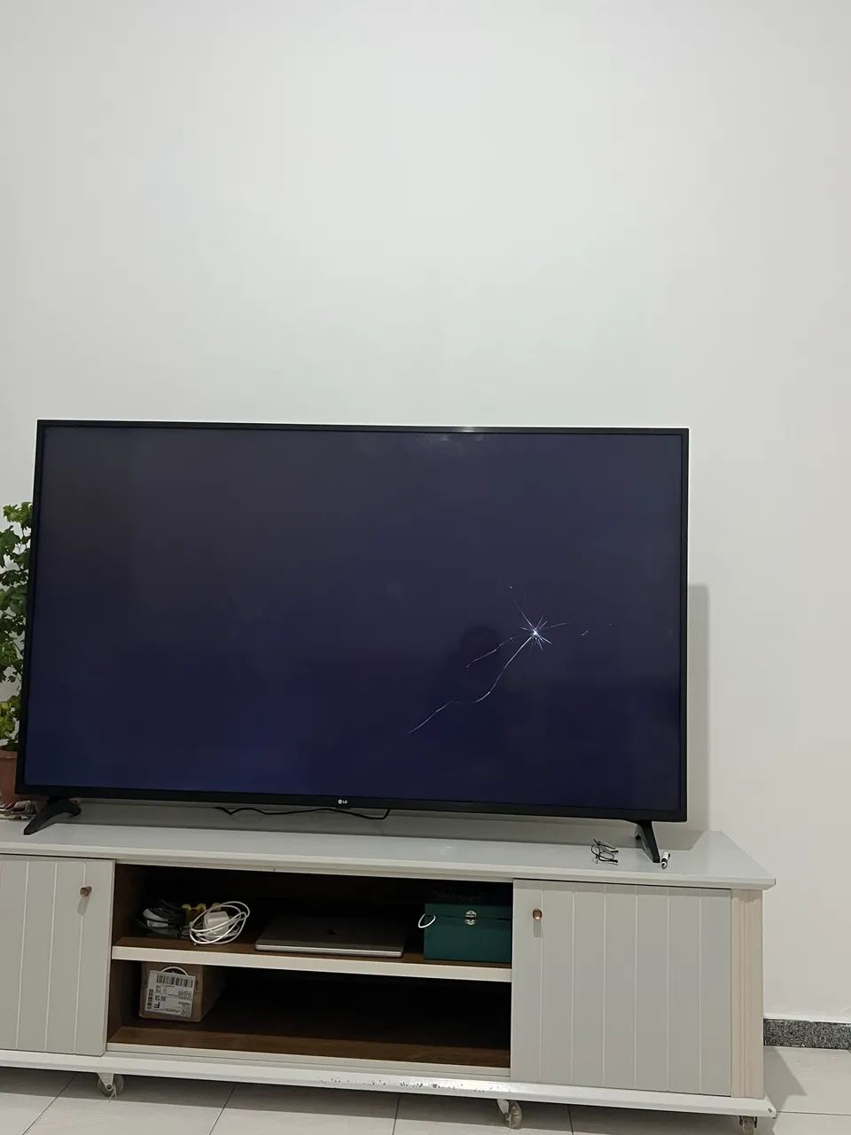 TV 65 4k LG - Display quebrado - Foto 4