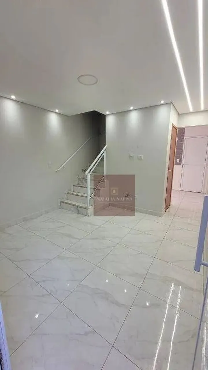 Sobrado em Condominio com 2 dormitórios para alugar, 50 m² por R$ 2.300/mês - Caiçara - Pr
