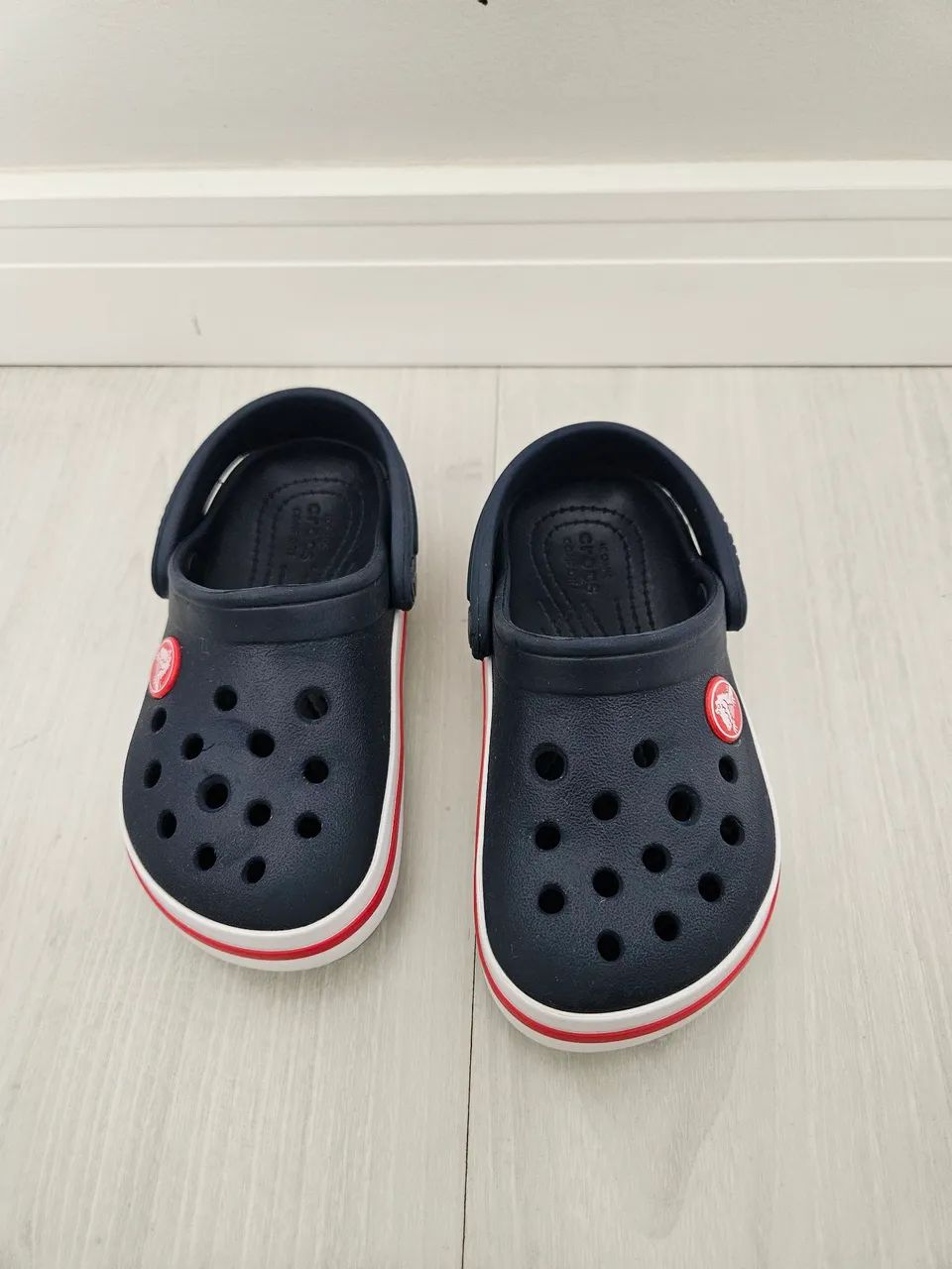 Crocs infantil C8 - 24 - Foto 2