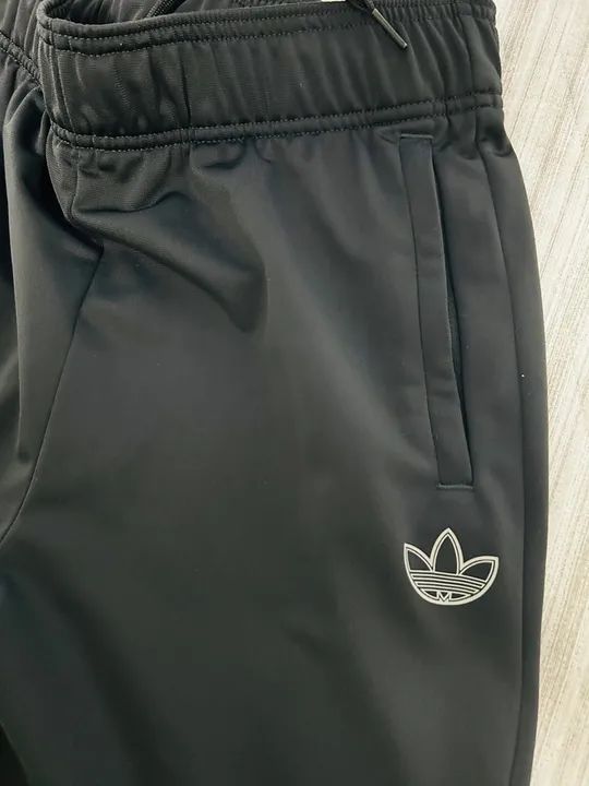 Calça Adidas original - Preta - Tamanho L - 13/14 anos - Foto 5