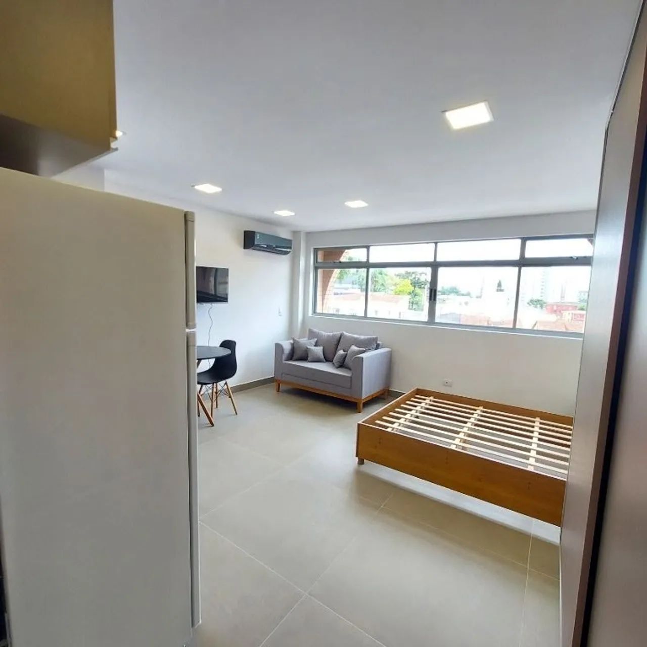 Apartamento NOVO-MOBILIADO-EQUIPADO com 01 quarto (Studio) para Locação com 32 m² no Centr