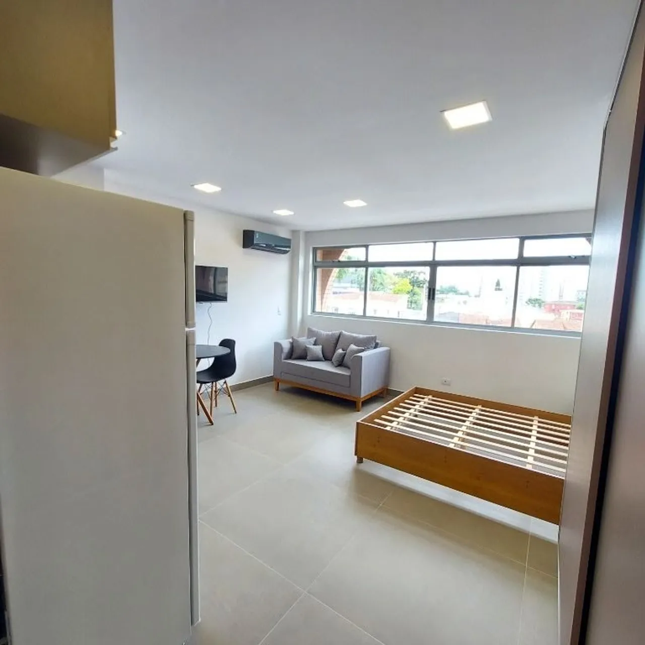 Apartamento NOVO-MOBILIADO-EQUIPADO com 01 quarto (Studio) para Locação com 32 m² no Centr