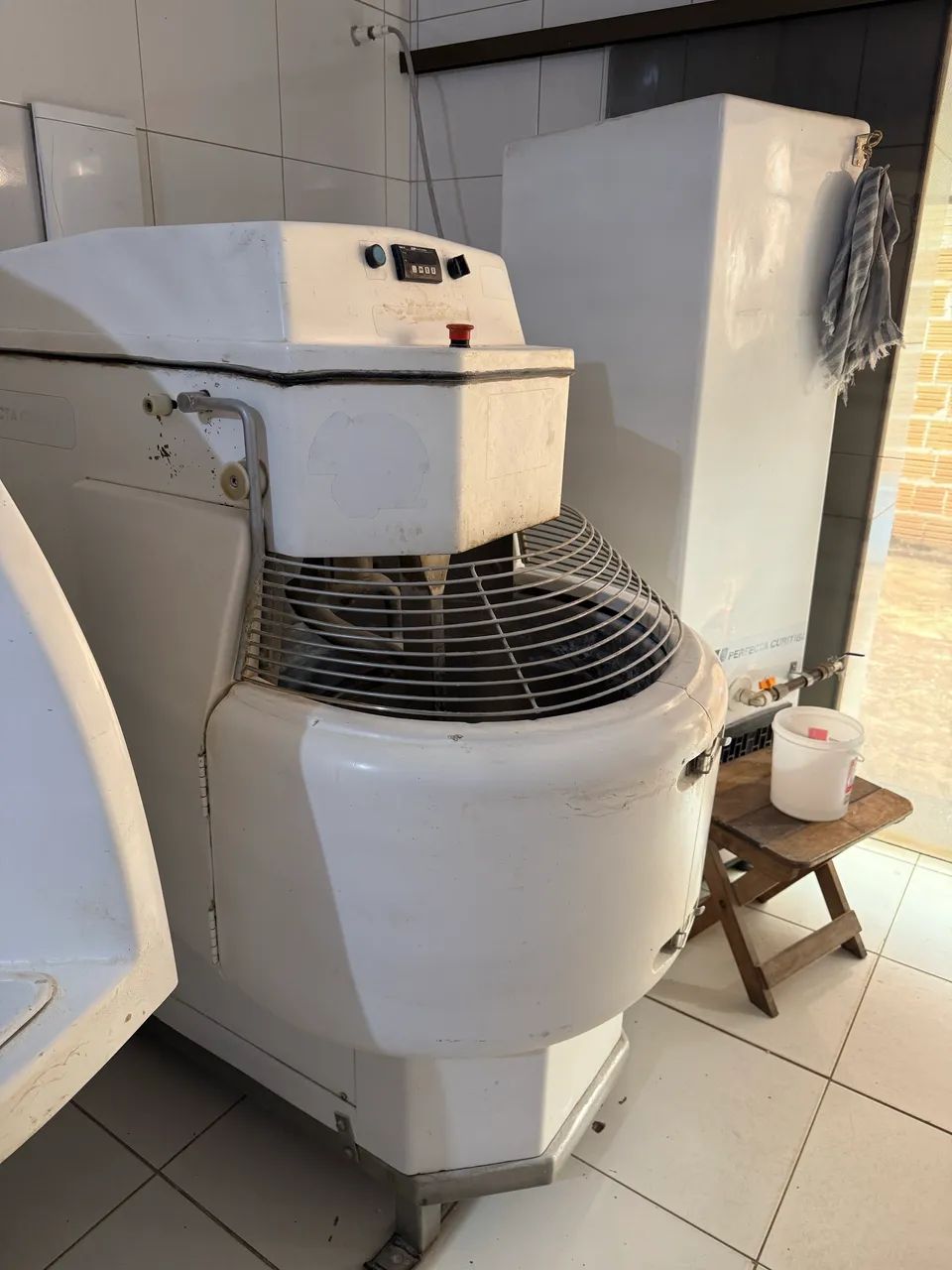 Vendo maquinário completo de padaria. Não coube todas fotos - Foto 4