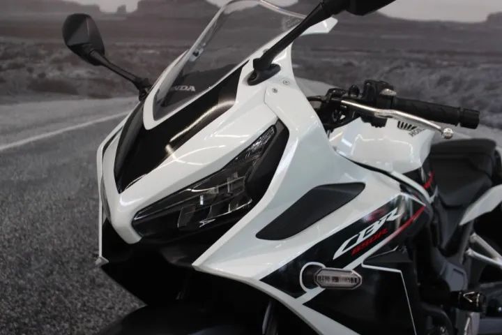 HONDA CBR 650R 2024 - Foto 2