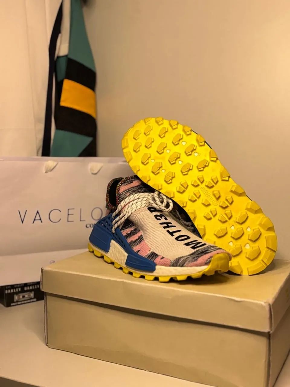 Tênis adidas NMD Human Race ? MOTH3R L4ND? - Foto 2