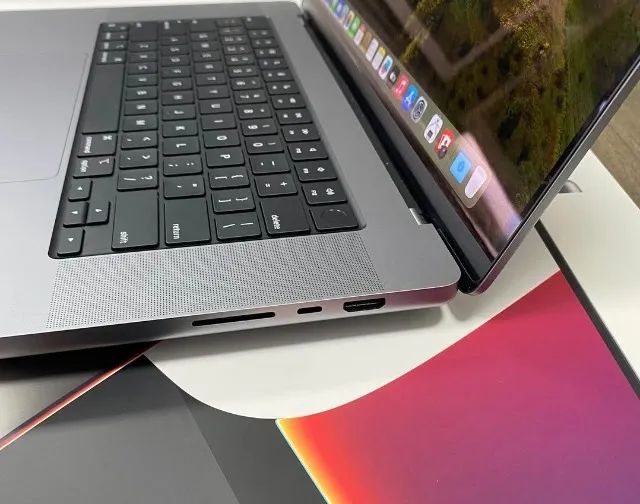 Macbook Pro 16Pol M1 Pro 2021  - Foto 3