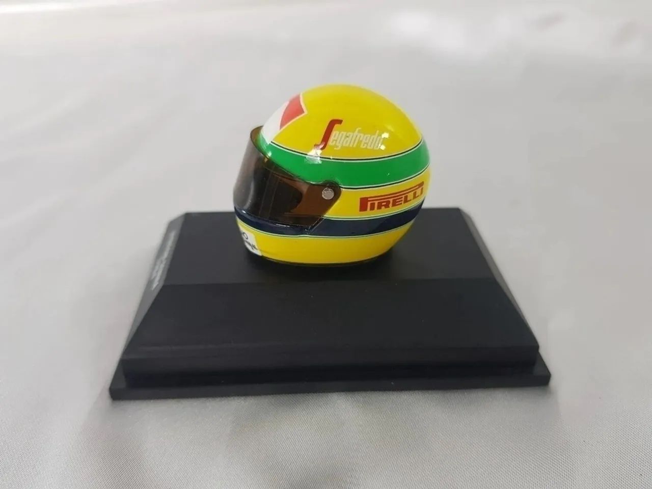 CAPACETE SENNA ´84 - MINICHAMPS 1:8 - Foto 5