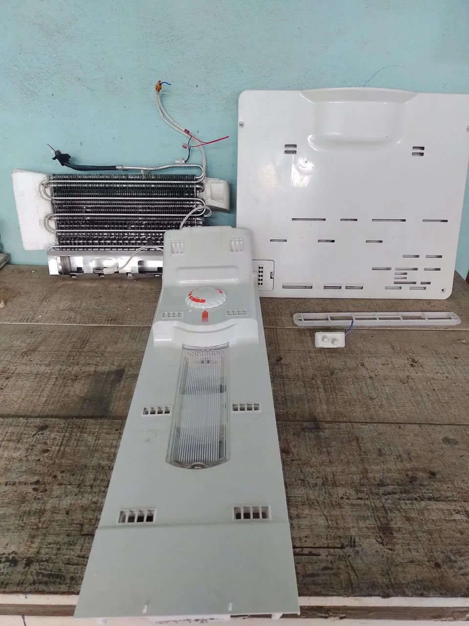 Evaporador e condensadora da geladeira Brastemp Frost Free ative  - Foto 3