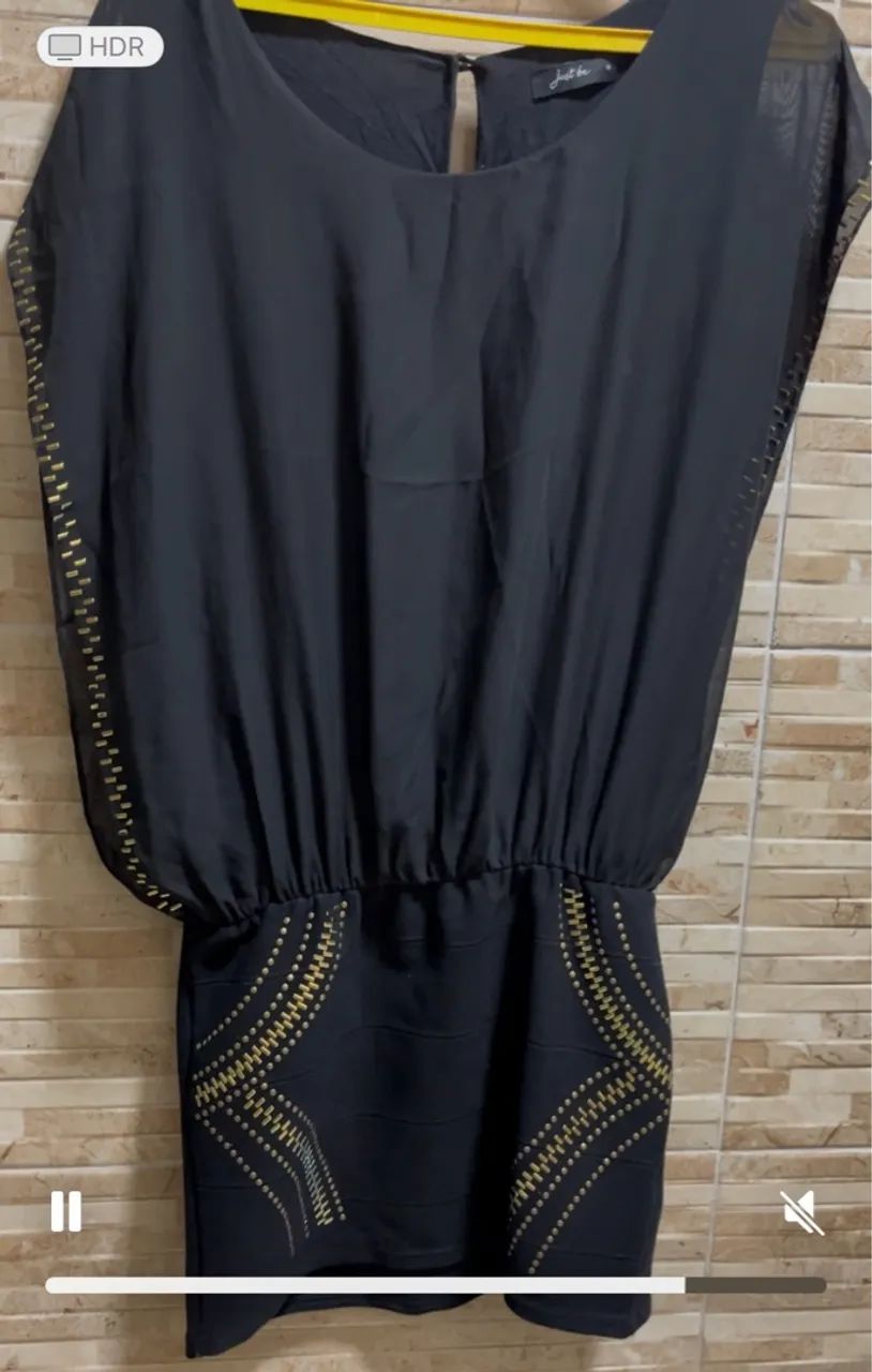 Vestido preto com detalhe dourado  - Foto 5