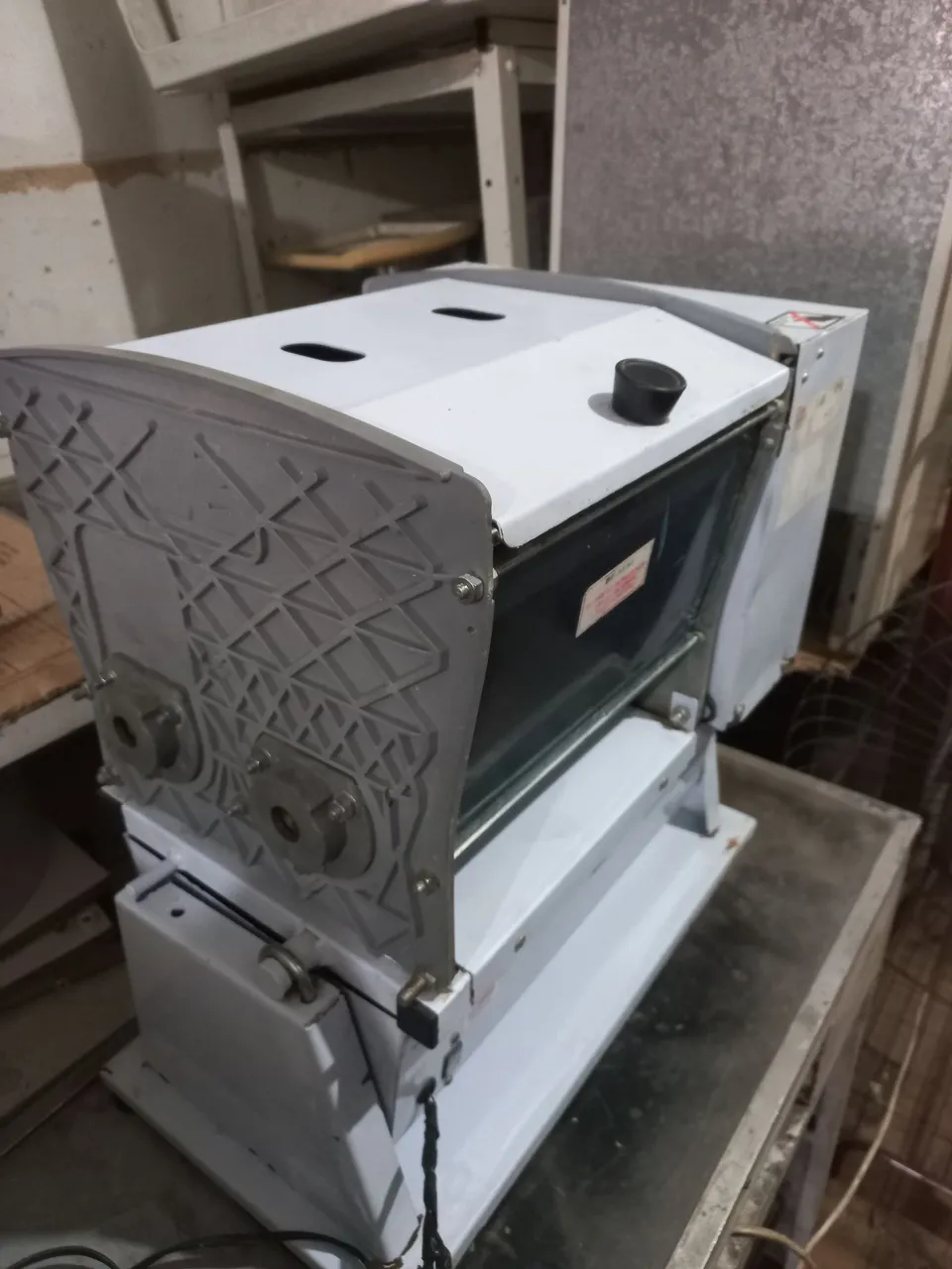 Amassadeira Industrial semi-rapida 7 kilos