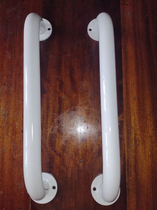 Barras de segurança ou porta toalha 