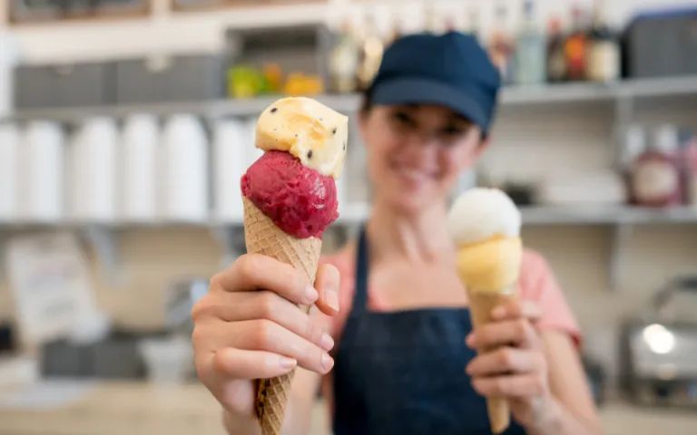 OPORTUNIDADE DE NEGÓCIO - SORVETERIA COMPLETA À VENDA NO CAMORIM, JACAREPAGUÁ.