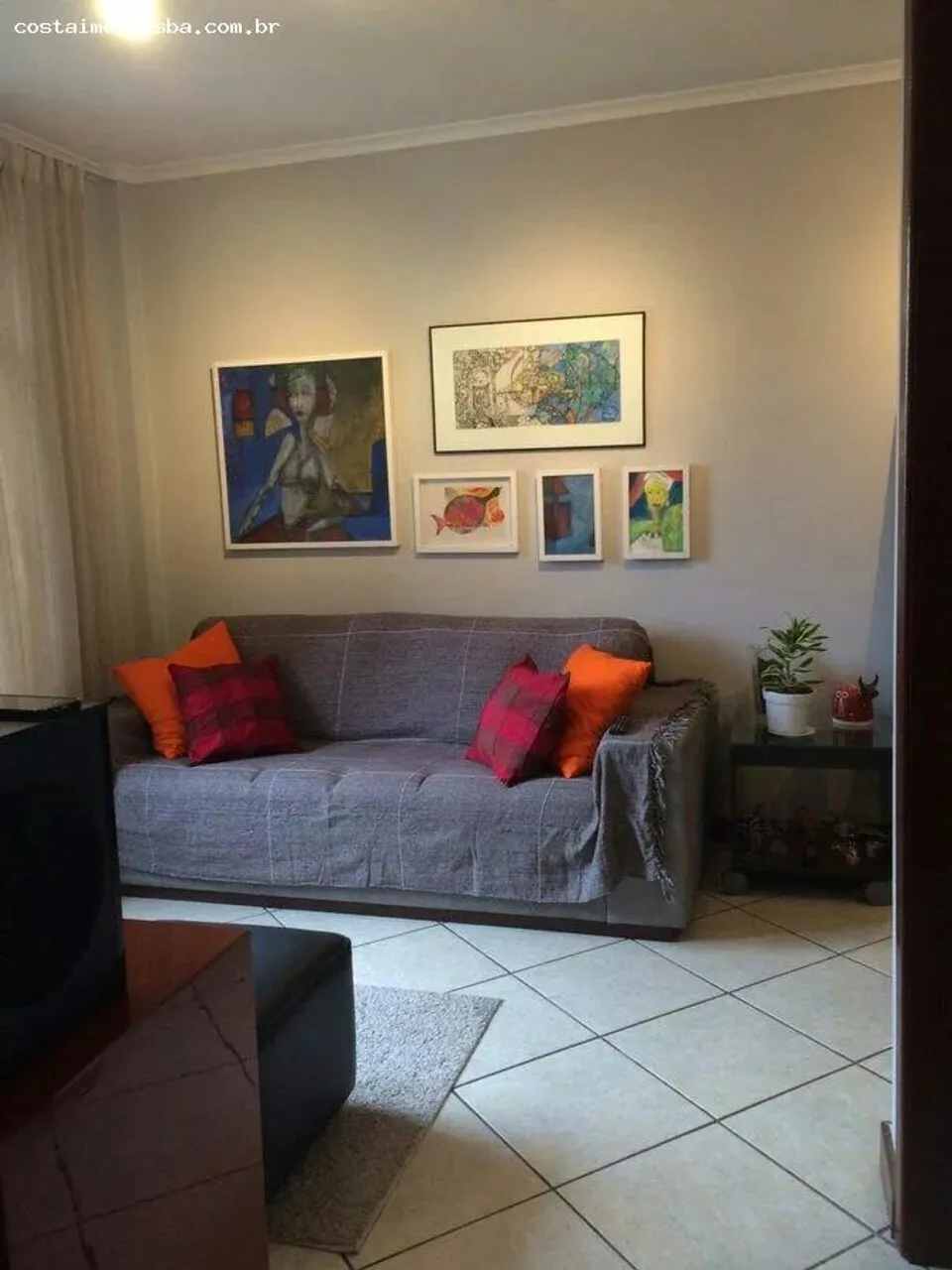 Locação apartamento mobiliado em Salvador 2/4.
