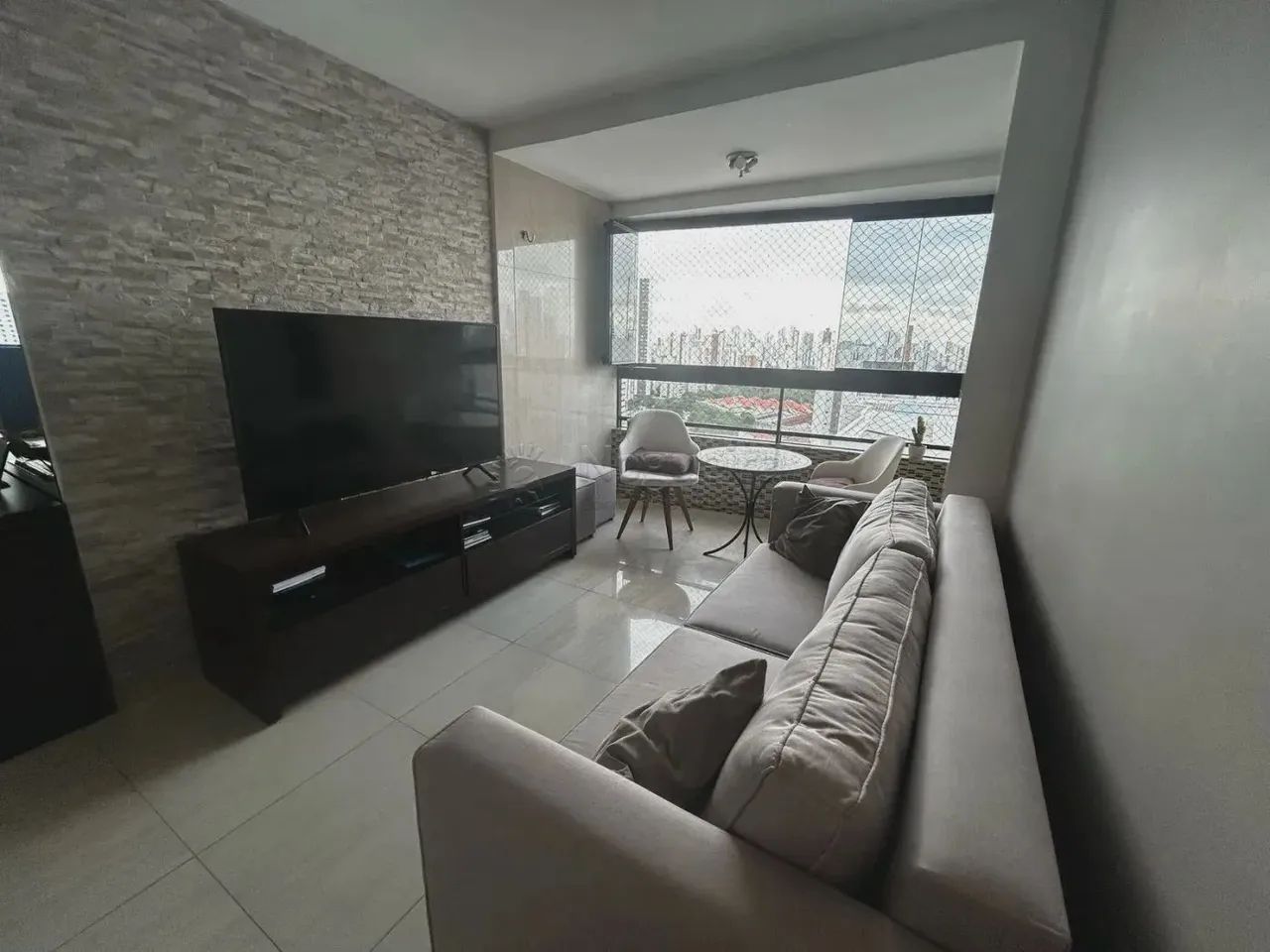 Imóvel à venda tem 74 metros quadrados com 3 quartos sendo 1 suíte na Torre - Recife - PE - Foto 2