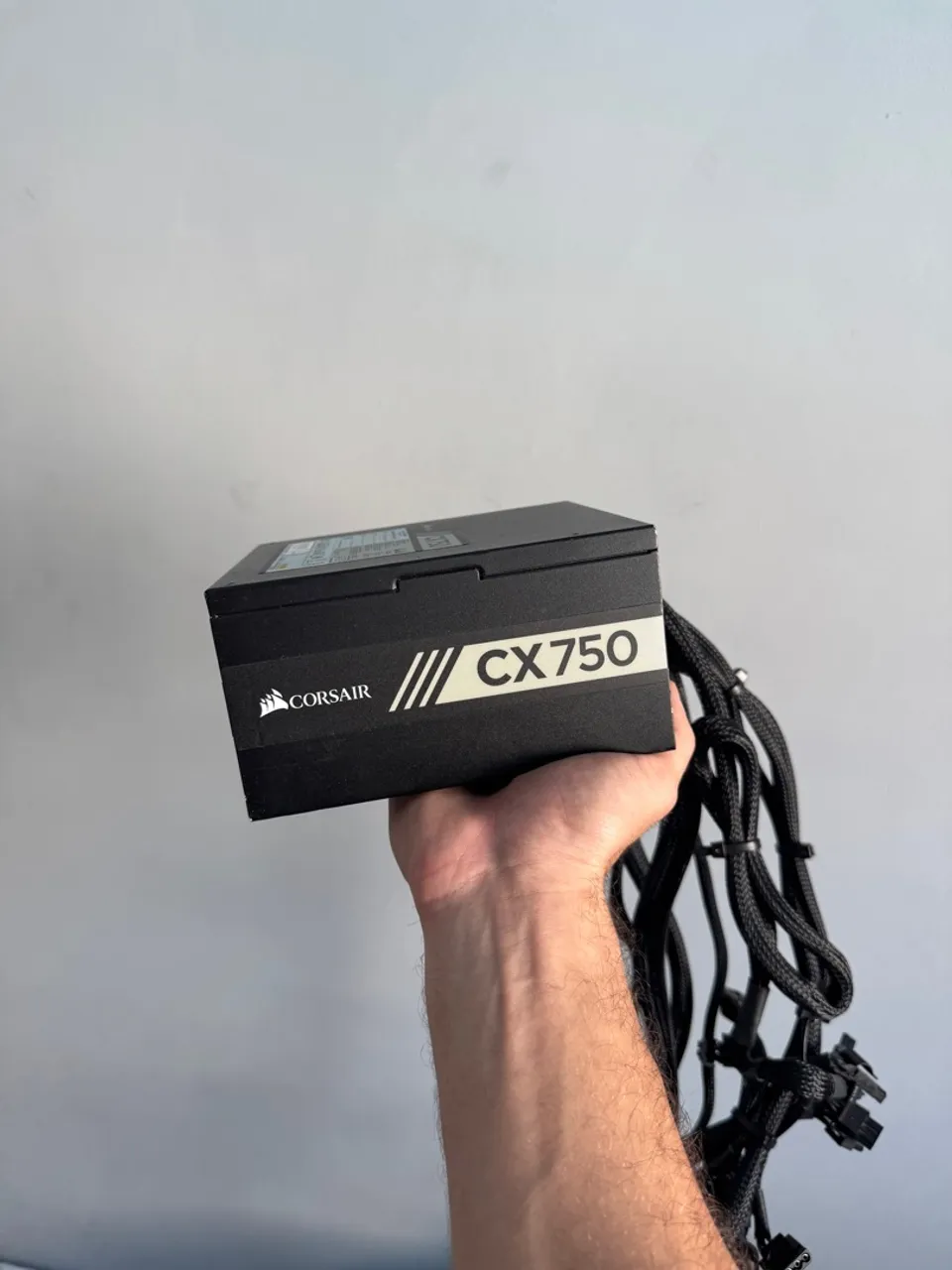 Fonte Corsair CX750 80 Plus Bronze
