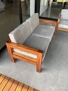 Sofá de Madeira Maciça 2 Lugares