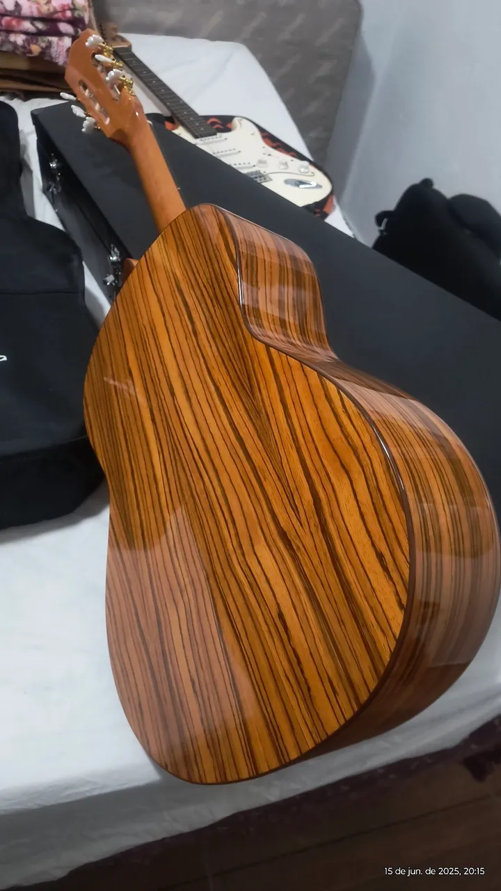 Violão DiGiorgio clássico 38 - cordas de Nylon - Novo 800 reais