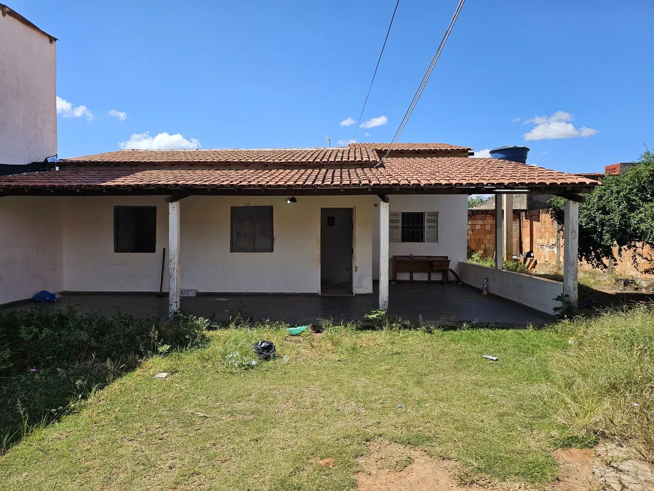 Casa com lote de 400m² no Arapoanga / Próximo a Escola 01 e Padaria Galdino