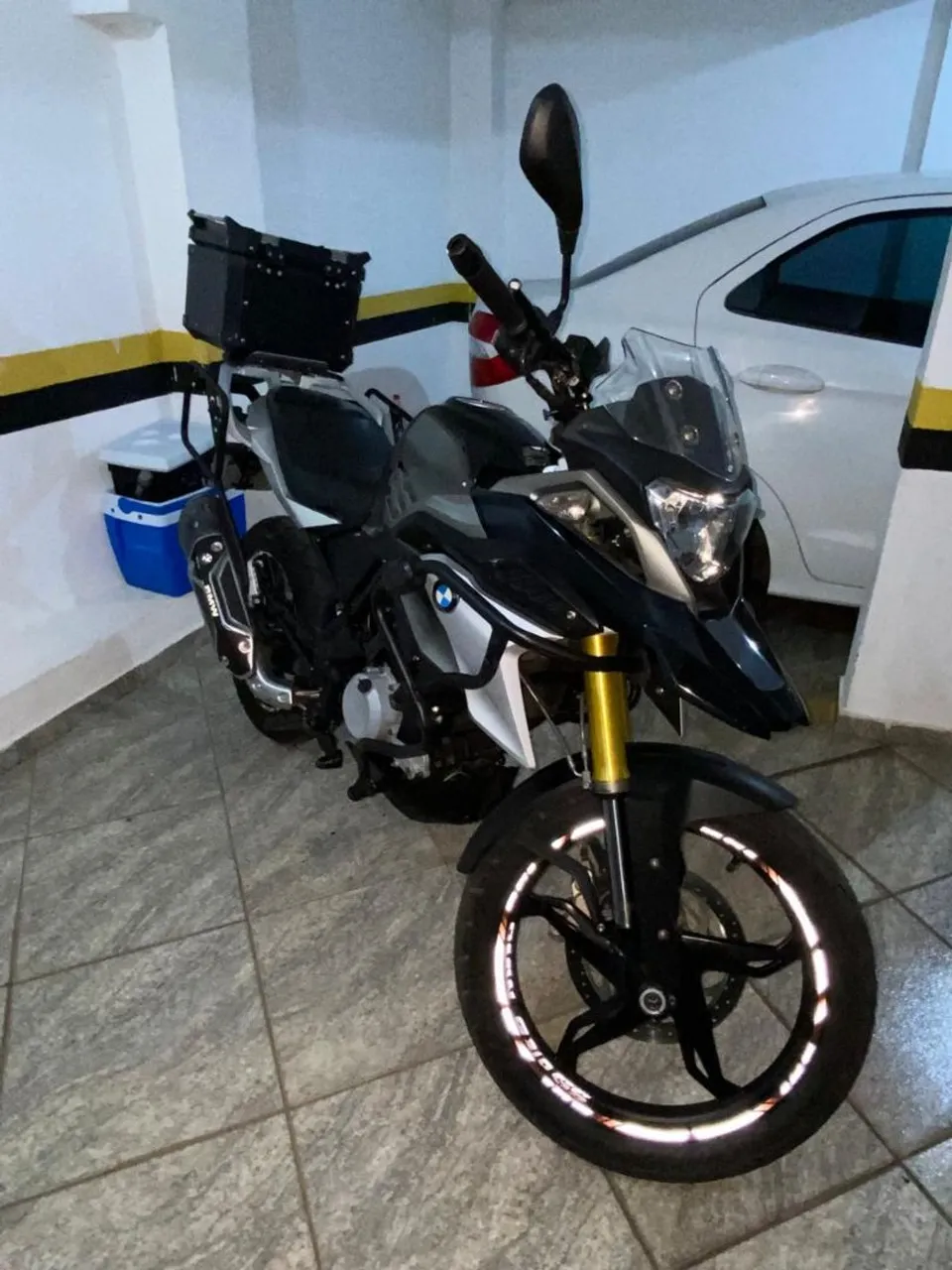 Vendo BMW GS310 2020 em excelente estado. Não precisa fazer nada