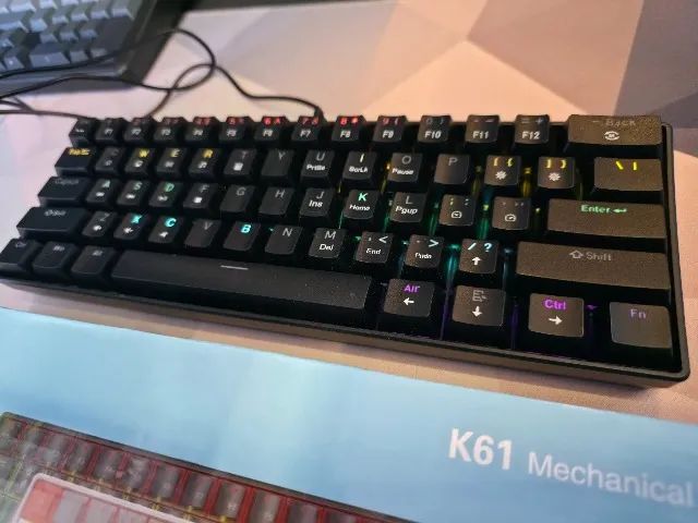 Teclado gamer mecânico com fio SKYLiON K61 60% RGB Black Switch Blue - Novo na caixa - Foto 2
