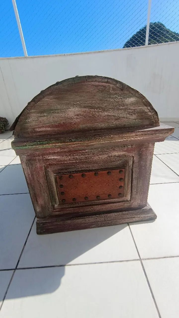 Baú de Madeira com Detalhes em Couro - Foto 5