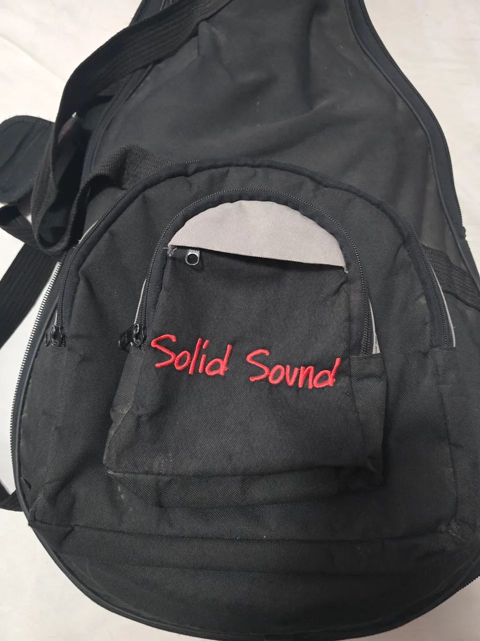 Semi-case / Hard Bag Solid Sound para guitarra