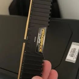 3 x Memória RAM DDR4 Corsair 16gb TOTAL 48GB
