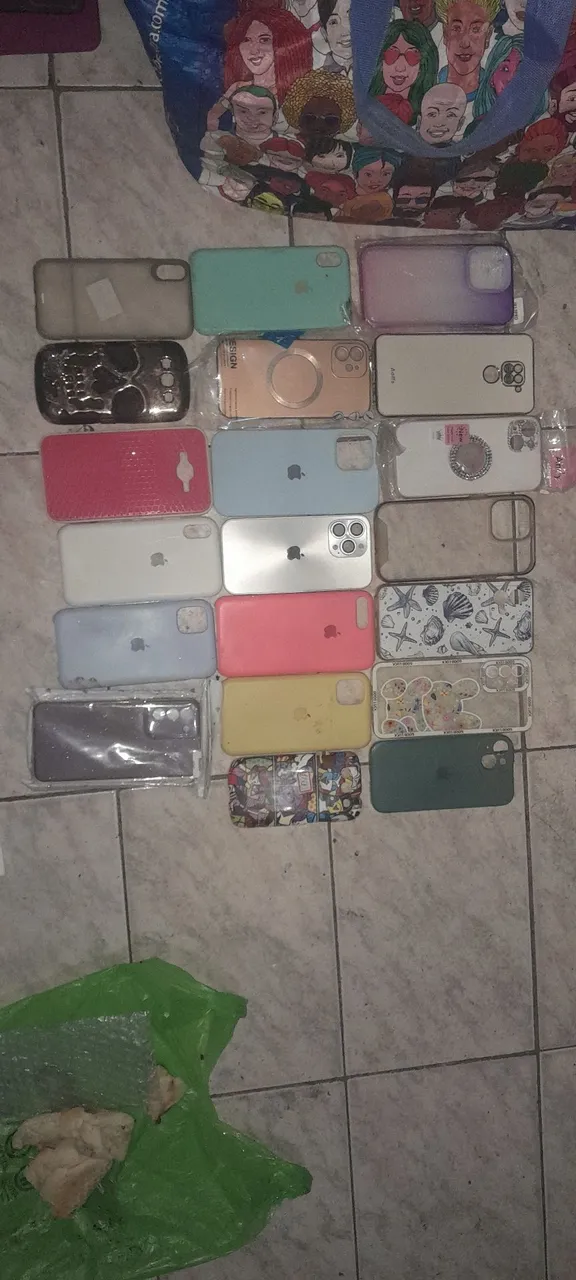 Capinhas de Celular Variadas