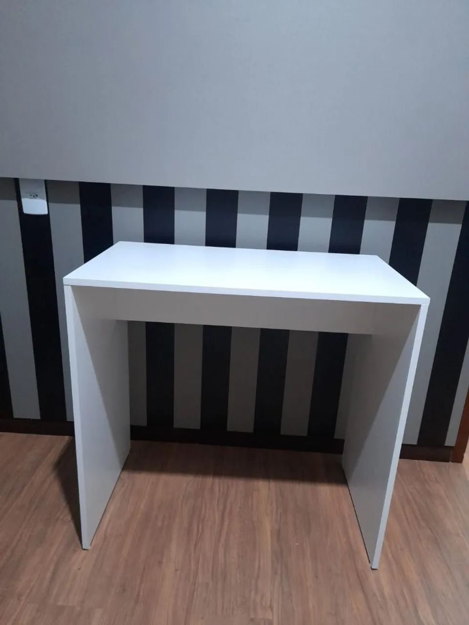 White MDF Desk64960485933825124