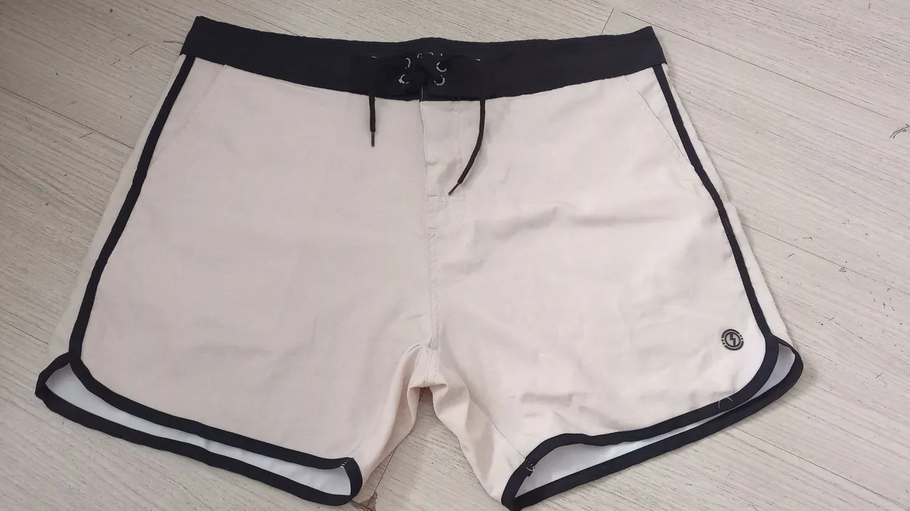 Bermuda Boardshort Slim Masculina Tamanho 48 NOVA