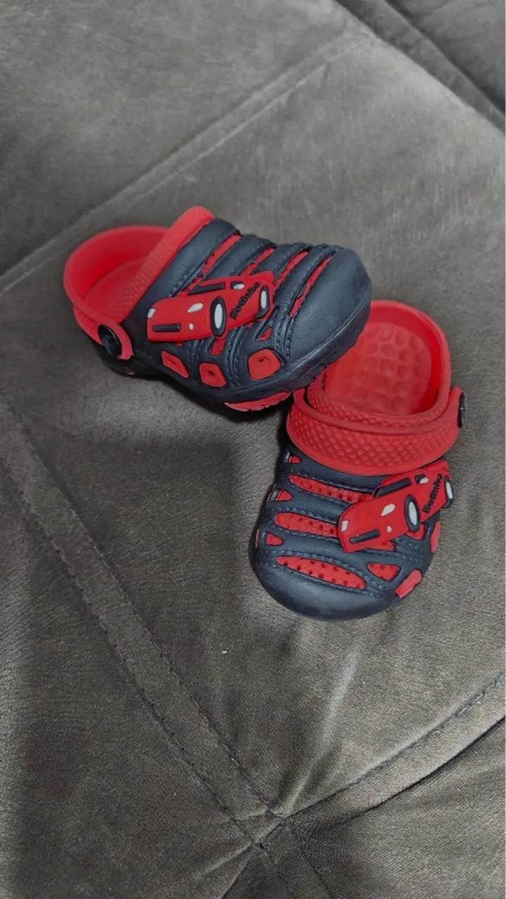 Botas e sapatos variados  - Foto 3