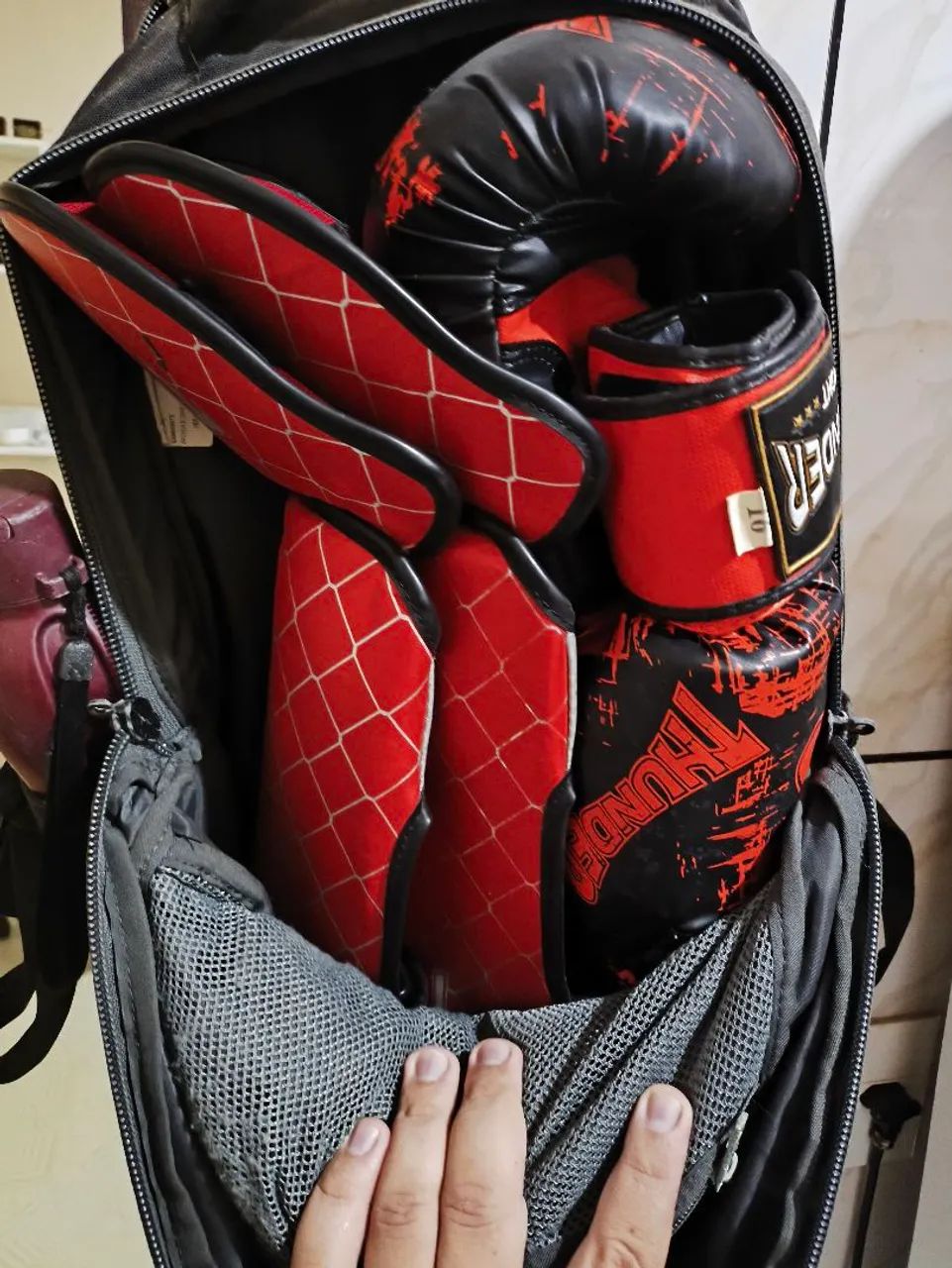Kit de Boxe/Muai Thay - Par de Luvas e Caneleira