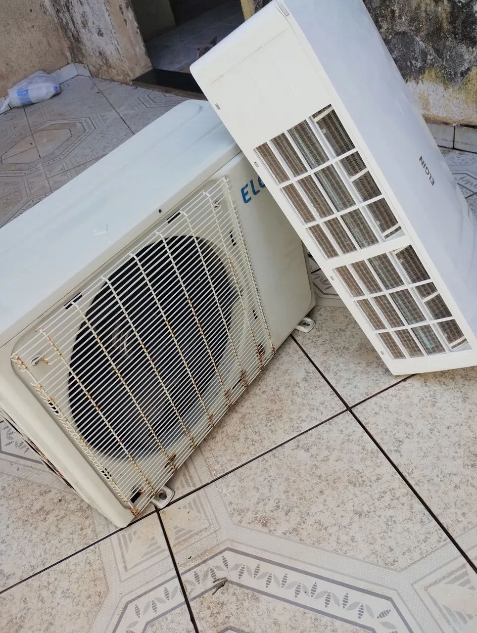 Oferta Ar condicionado 1ano de uso (ENTREGO INSTALADO) APROVEITAAA SUPER ECONÔMICO! - Foto 4