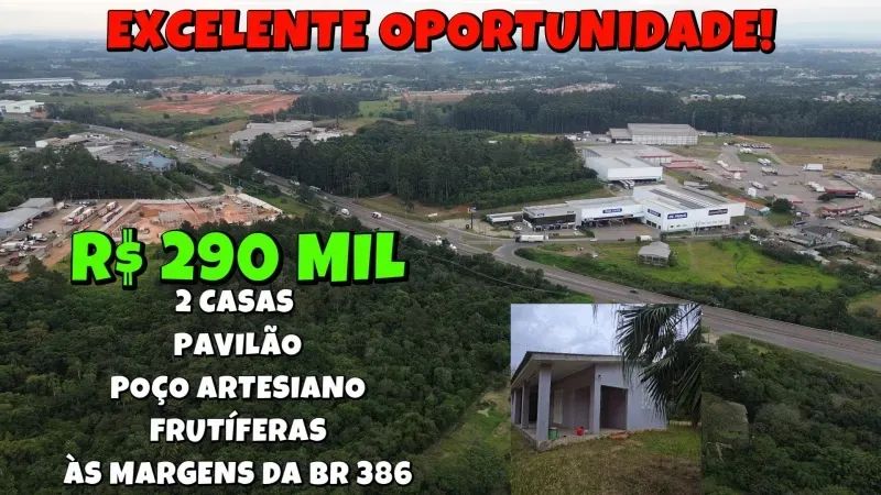 [618] CHACRINHA EM NOVA SANTA RITA COM DUAS CASAS E UM PAVILHÃO , POÇO ARTESIANO. ÀS MARGE