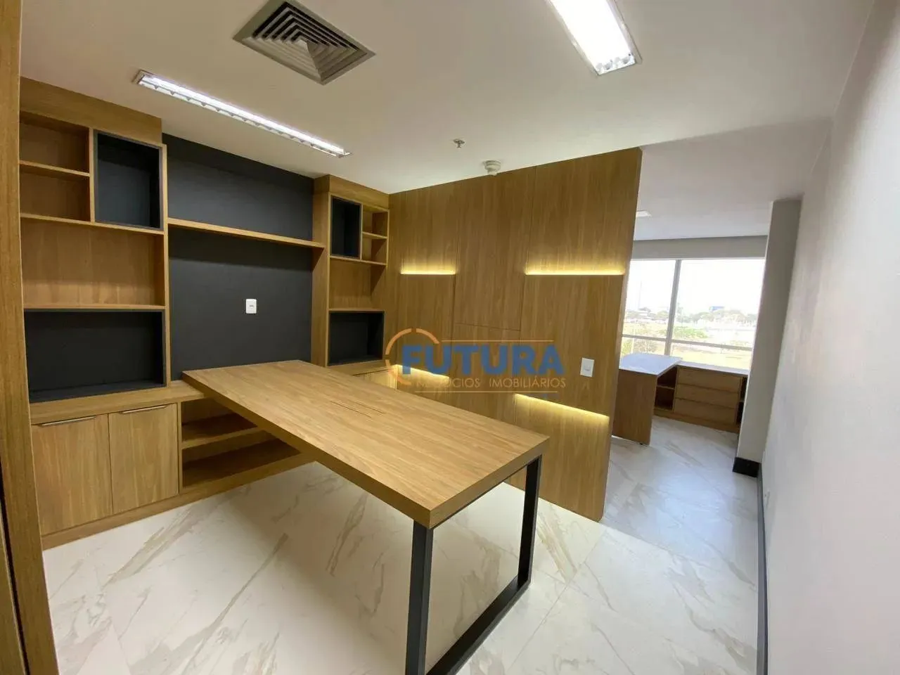 Sala Mobiliada com 42M2, Ed. Le Quartier Asa Norte