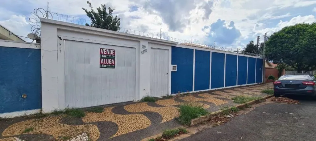 Área com piscina para locação e venda no Bairro Bela Vista em Cosmópolis