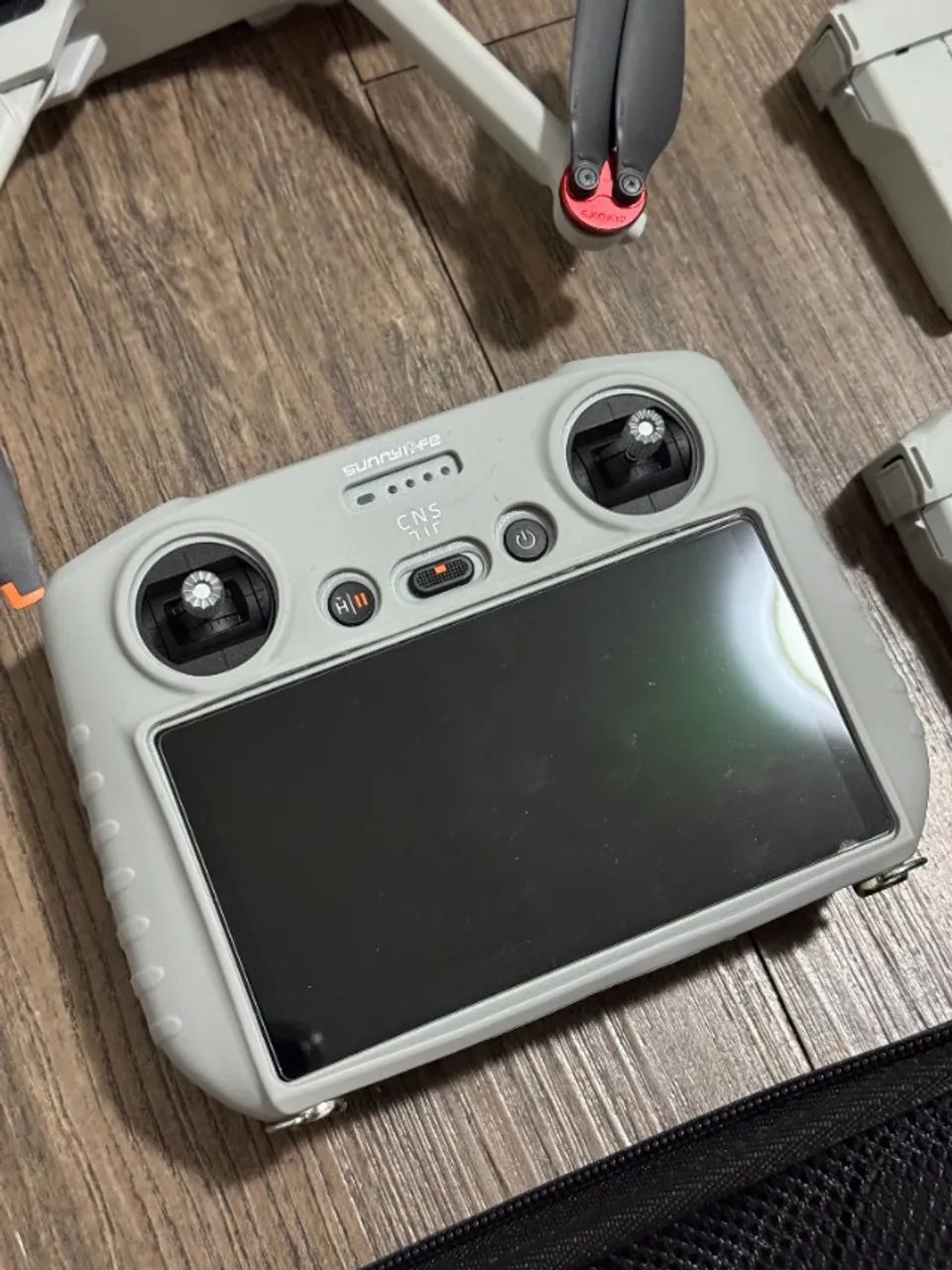 Drone DJI Mini 3 PRO + Combo Fly More + Acessórios - IMPECÁVEL - Foto 3