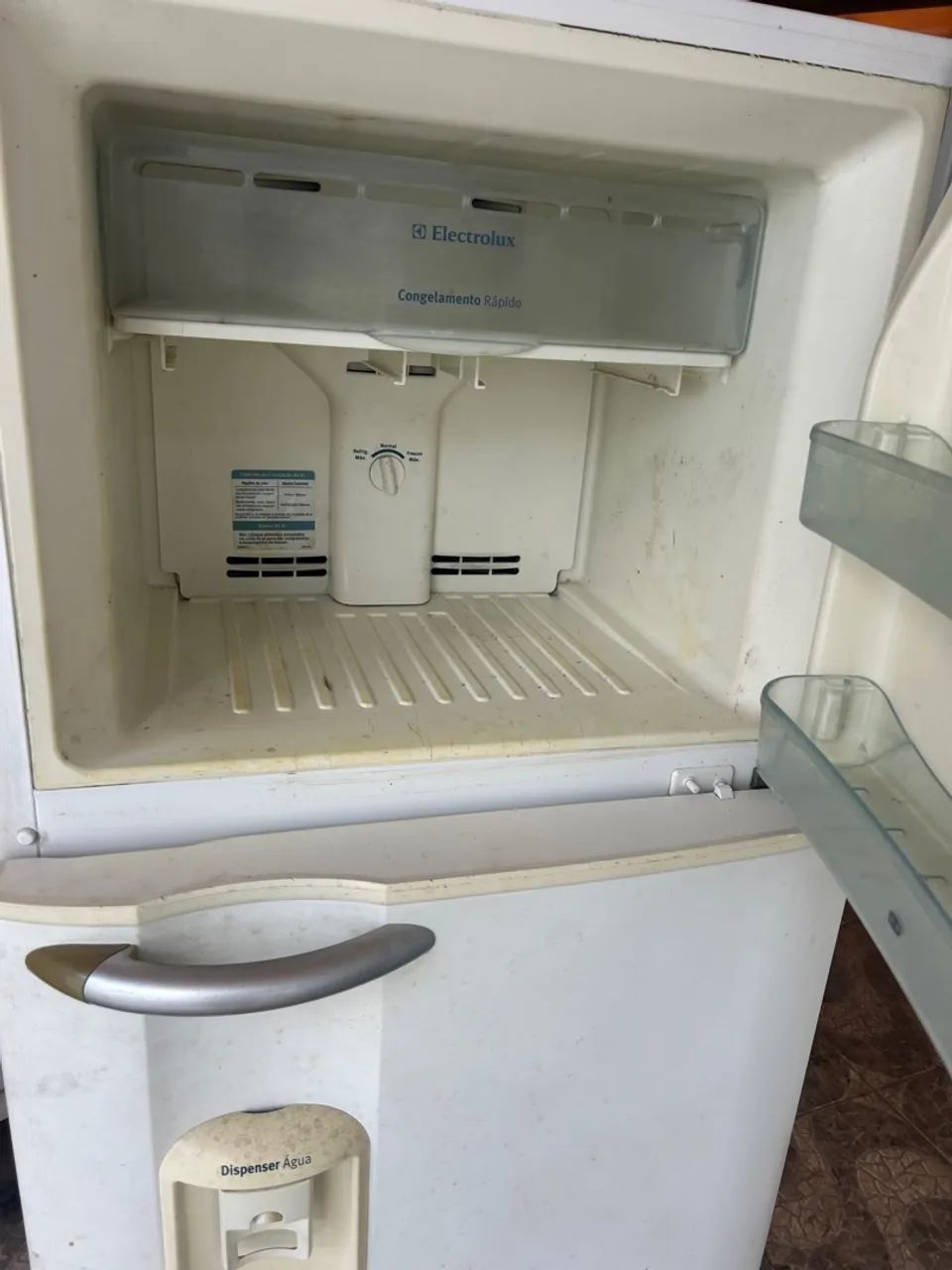 Geladeira Duplex Frost Free Com Dispenser d Água  - Foto 2