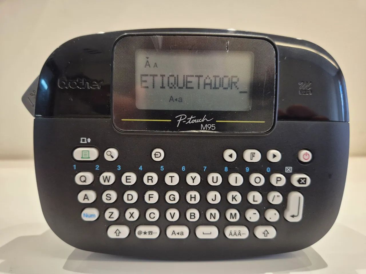 Etiquetadora rotuladora brother pt-m95bk