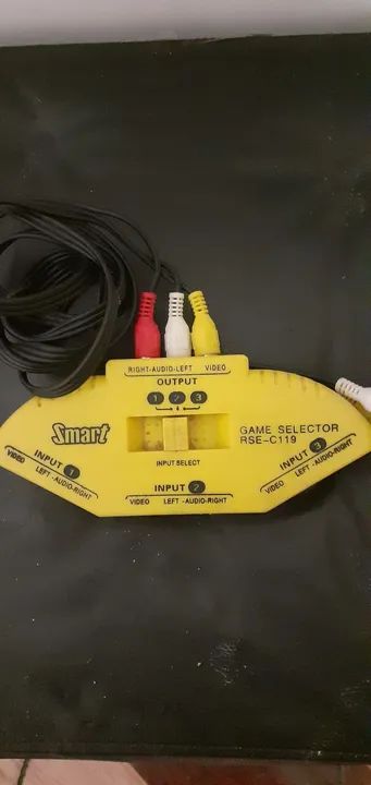 Switch de vídeo e áudio para TV Smart RSE-C119