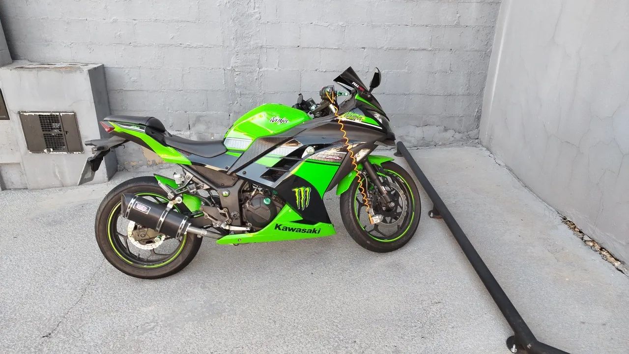 引取り300キロ Motos Kawasaki Ninja 300 - Franca, São Paulo