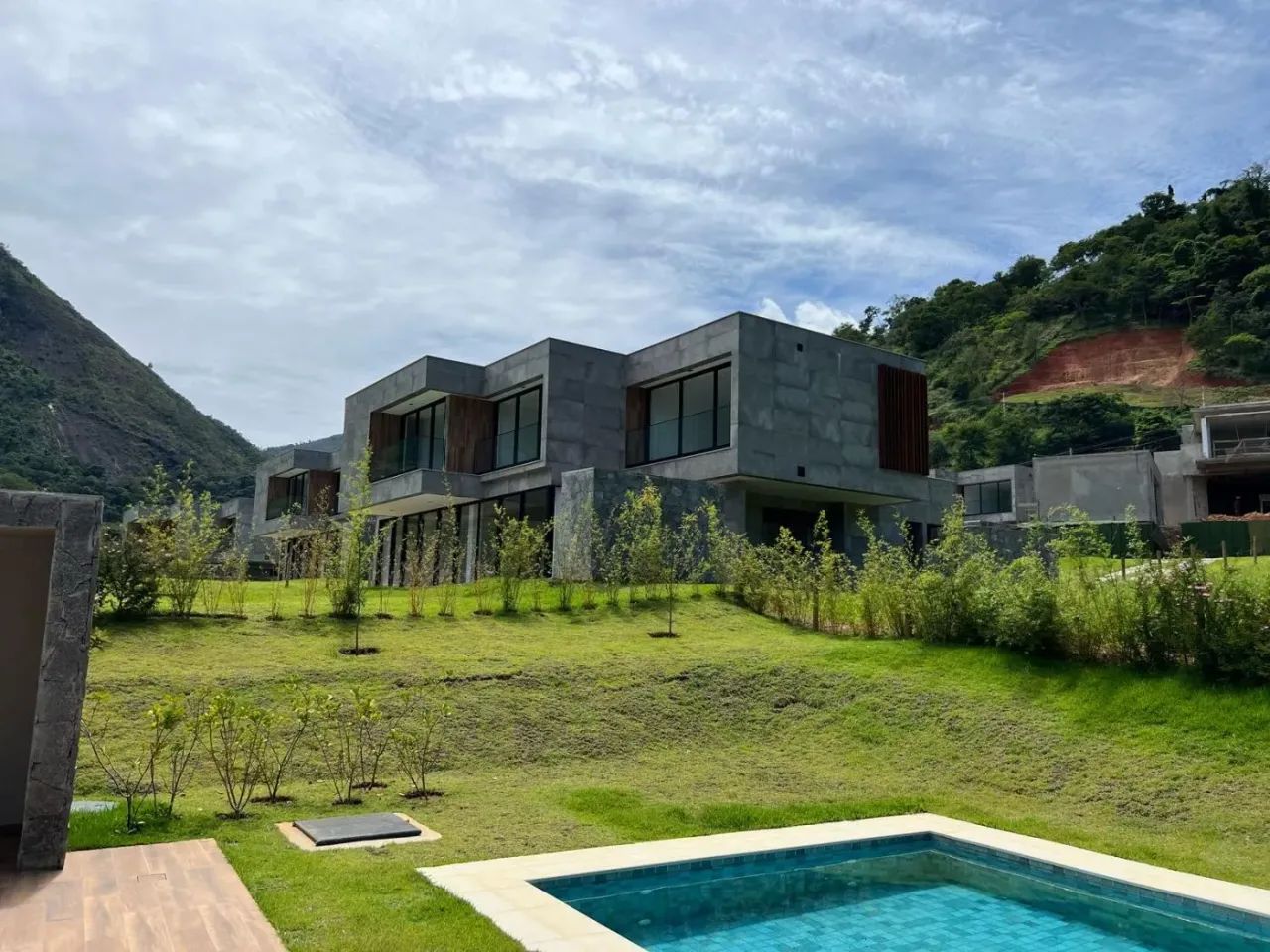 Empreendimento para Venda em Petrópolis, Corrêas, 4 dormitórios, 4 suítes, 5 banheiros, 2  - Foto 3