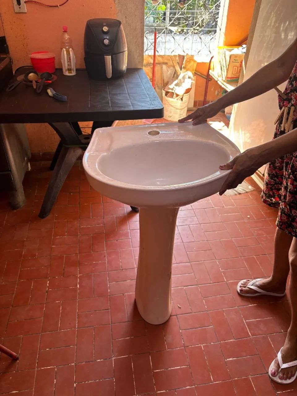 Lavatório pia com coluna para banheiro64397053435651120