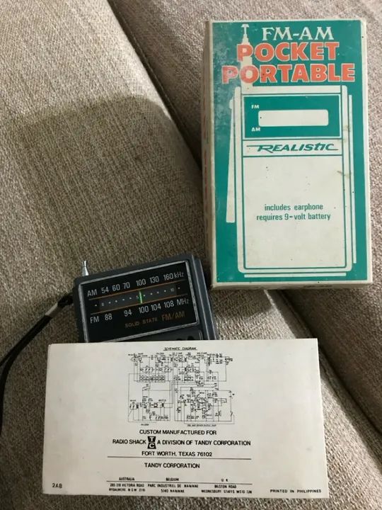 Rádio portátil Realistic década de 80 - Foto 2