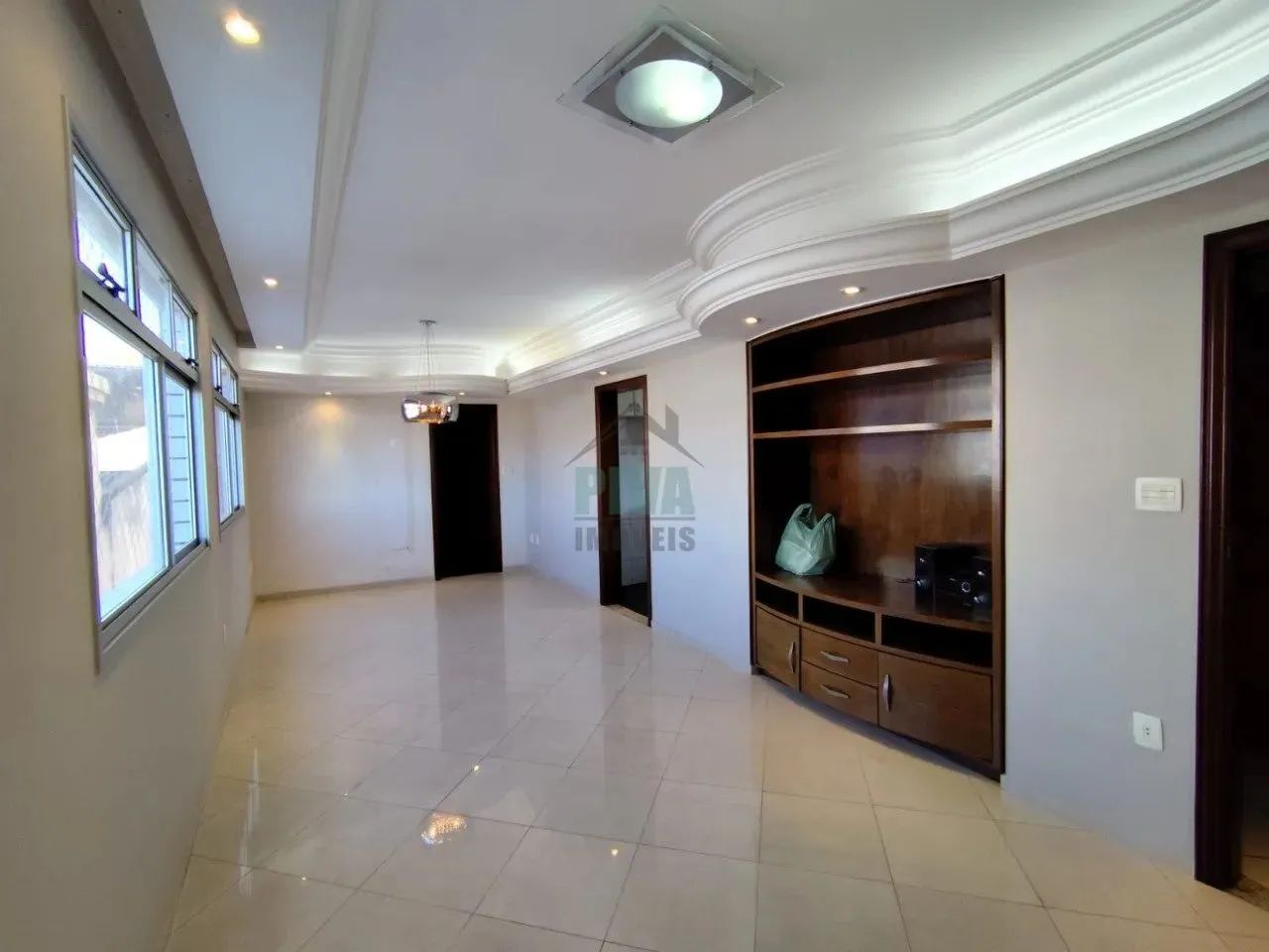 Apartamento em excelente localização.