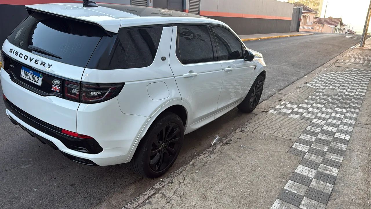 Land Rover Discovery Sport 2023